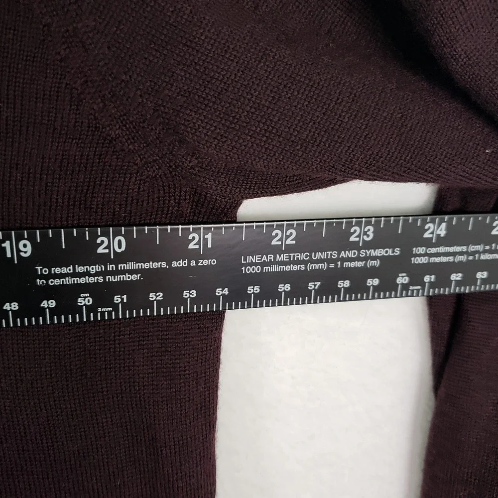 Calvin Klein Merino Wool Sweater Mens XL V-Neck Long‎ Sleeve Pullover Burgundy